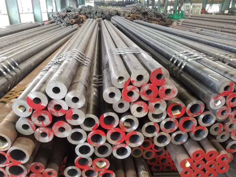 Carbon Steel API 5L GR.B/X52/X60/X65 Seamless Pipe