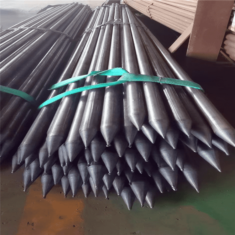 Production of bridge acoustic pipe for pile driving grouting pipe embedded steel pipe (5)